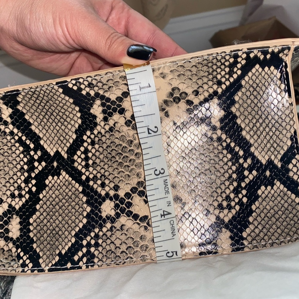 Snake Print Purse - Picture 9 of 9